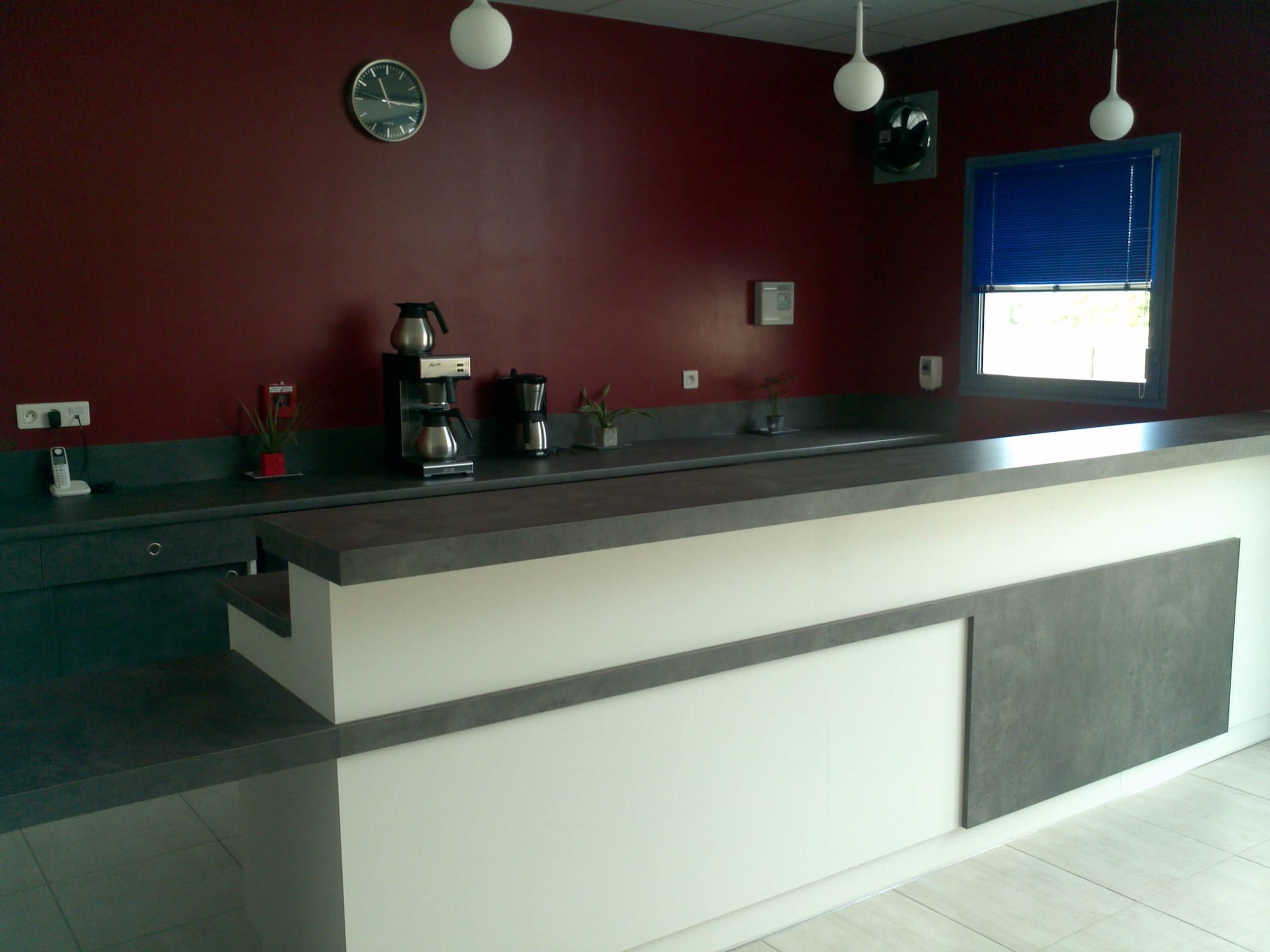 Bars, Selfs, Vitrines - Decho Centre