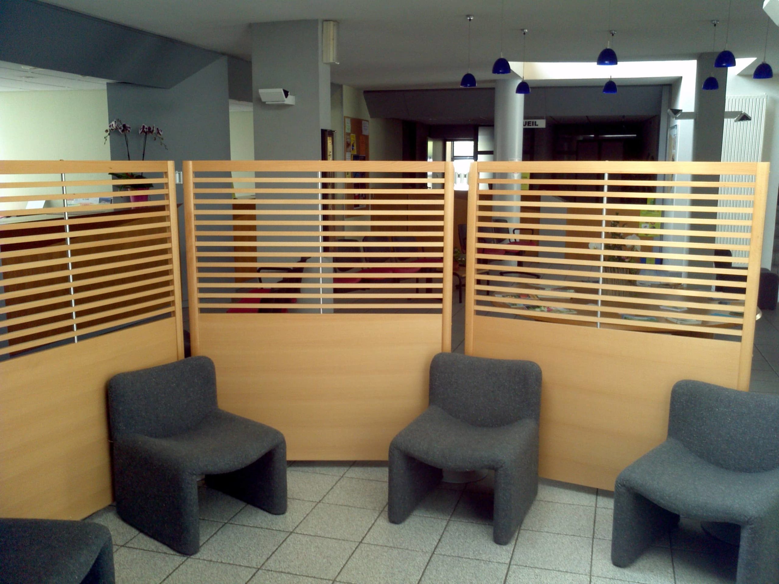 Claustras - Decho Centre