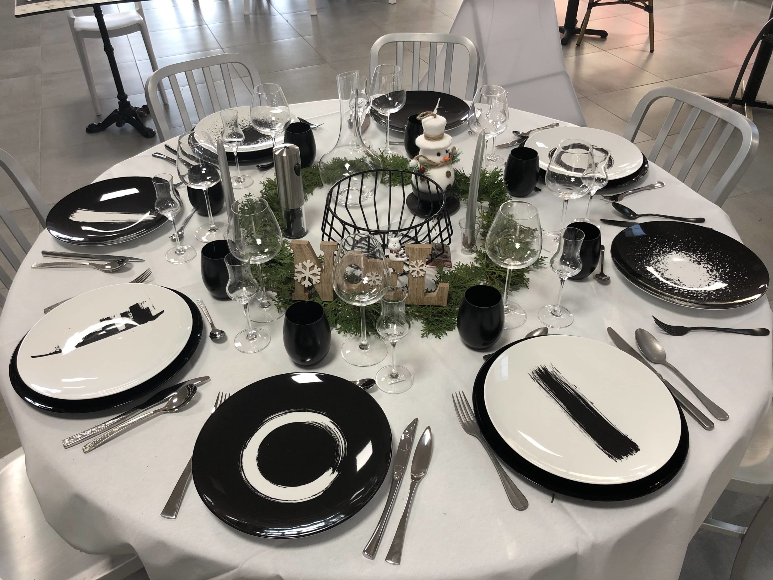Mobilier et Arts de la table - Decho Centre
