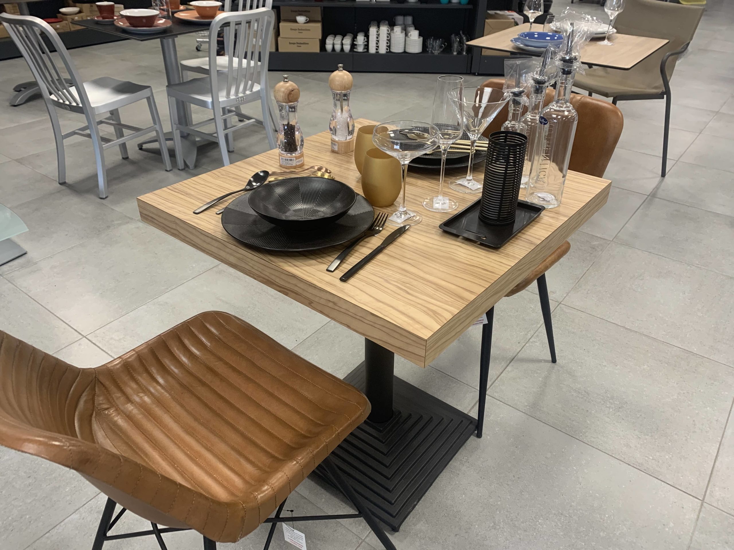 Mobilier et Arts de la table - Decho Centre