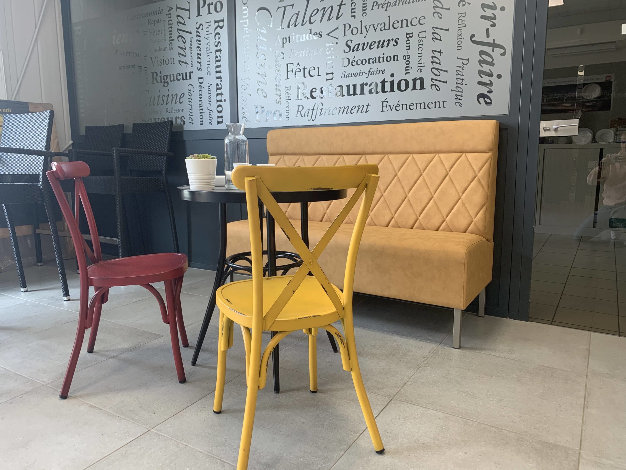 Mobilier et Arts de la table - Decho Centre