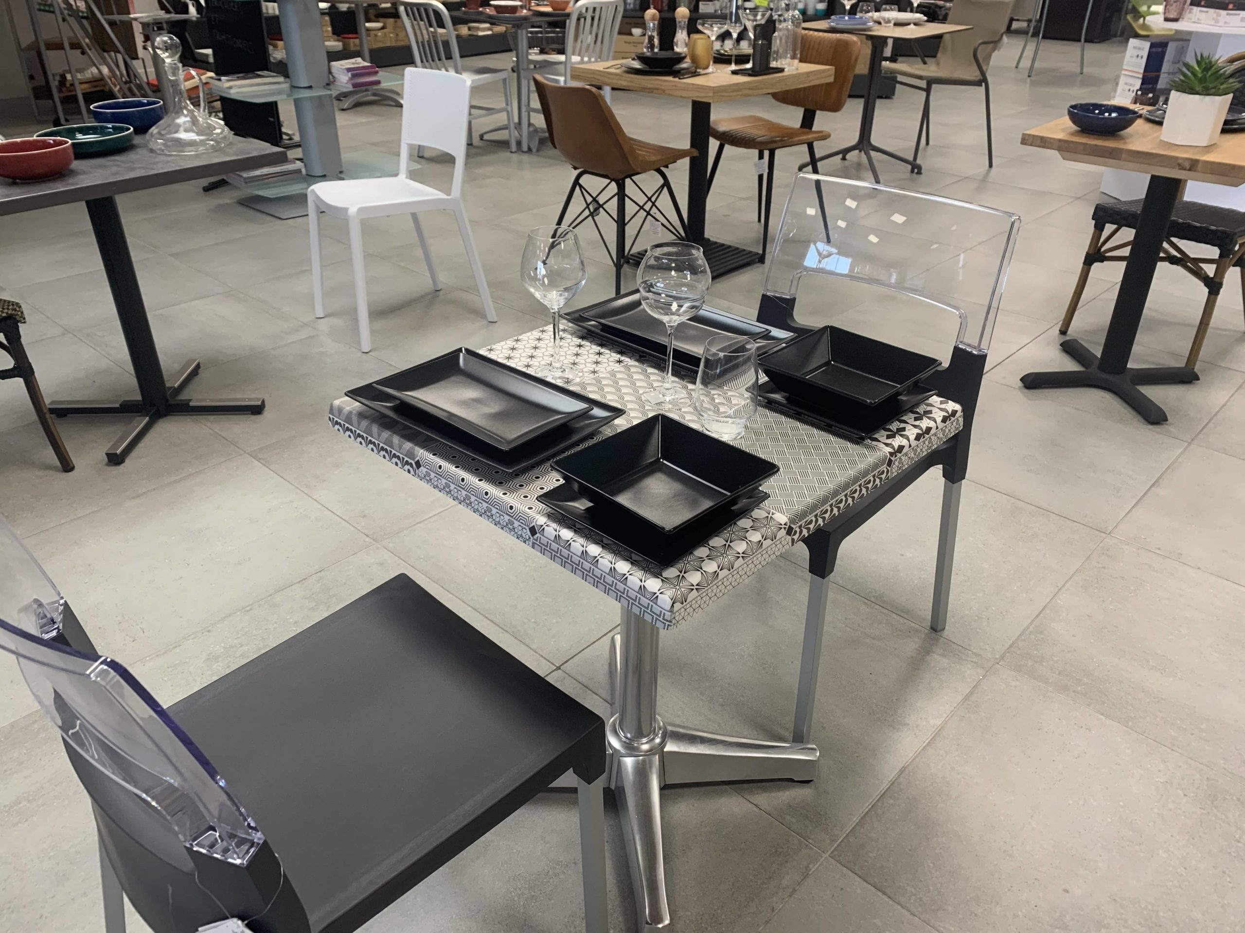 Mobilier et Arts de la table - Decho Centre
